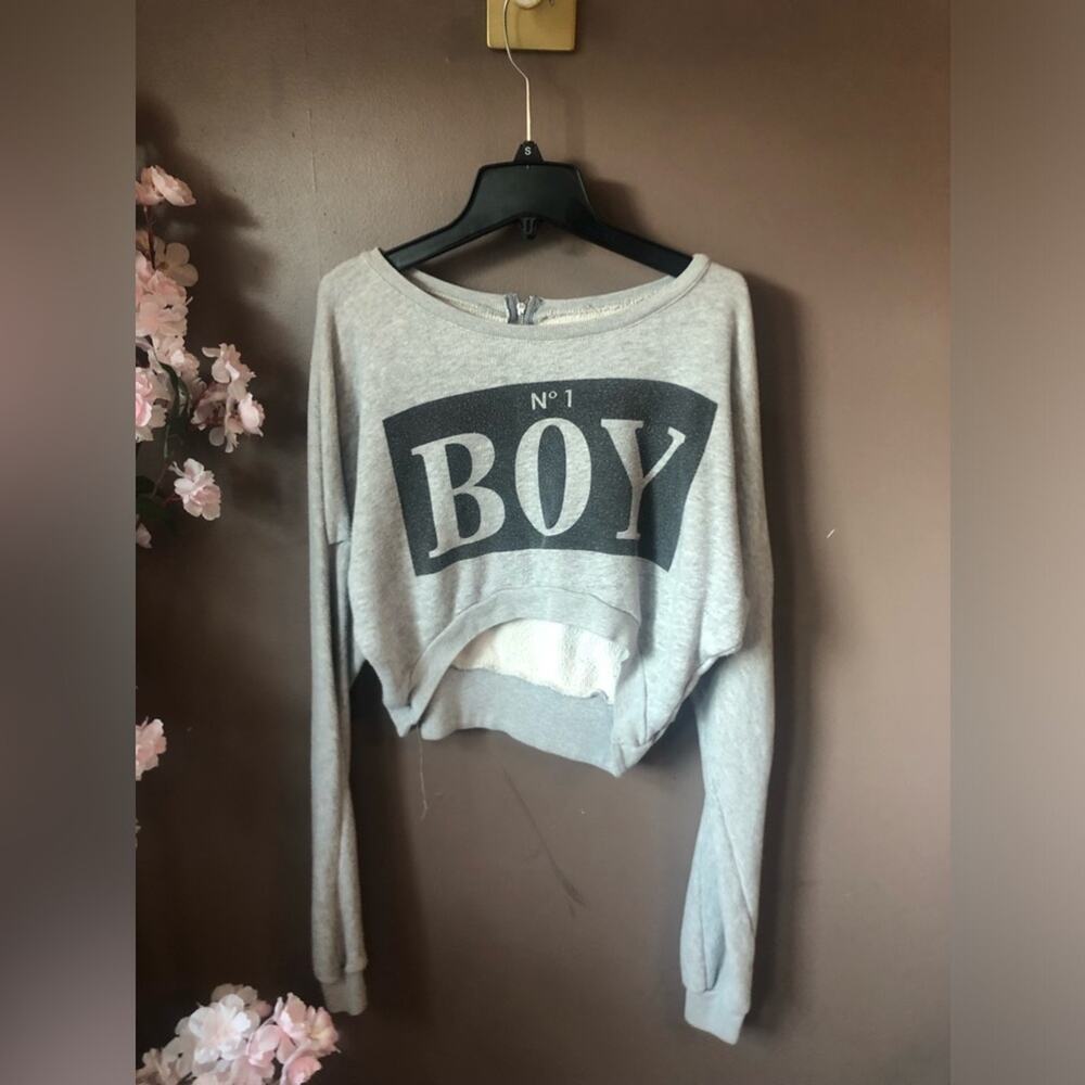 Graphic Crop Sweater top shirt